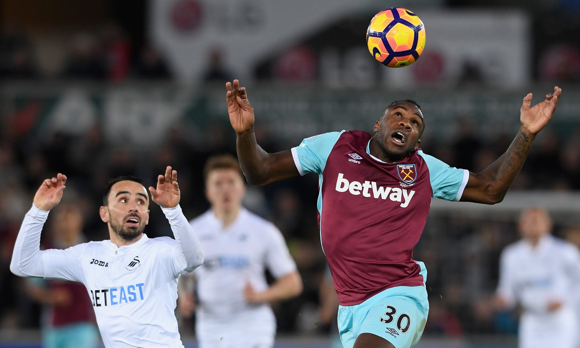 年轻的中场 年轻的中场